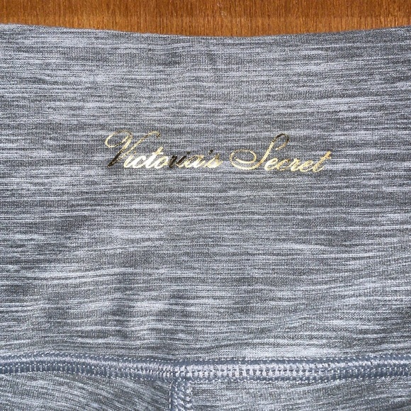 •VICTORIA'S SECERT•HEATHERED GRAY HIGH WAISTED 7/8 LENGTH LEGGINGS SIZE SMALL - Picture 4 of 8